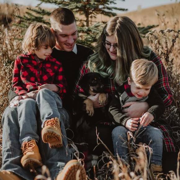 Meet your Posher, Nicole - Picture 1 of 1